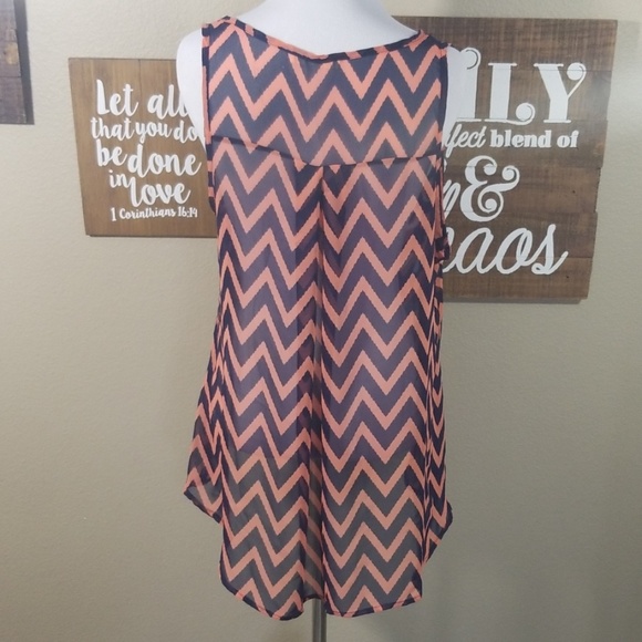 Chevron Flowy Top - Picture 4 of 5
